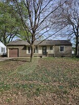 8907 E 74th St in Raytown, MO - Building Photo