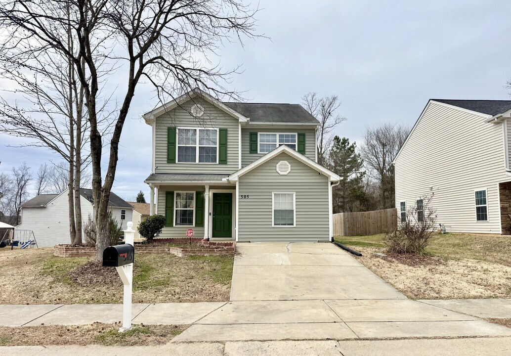 505 Clearfield Dr in Durham, NC - Building Photo