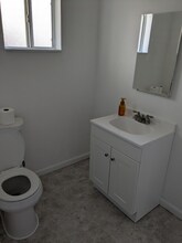 383 W Spruce Ave in Fresno, CA - Building Photo - Building Photo