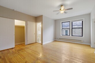 1050 W George St, Unit 206 in Chicago, IL - Building Photo - Building Photo