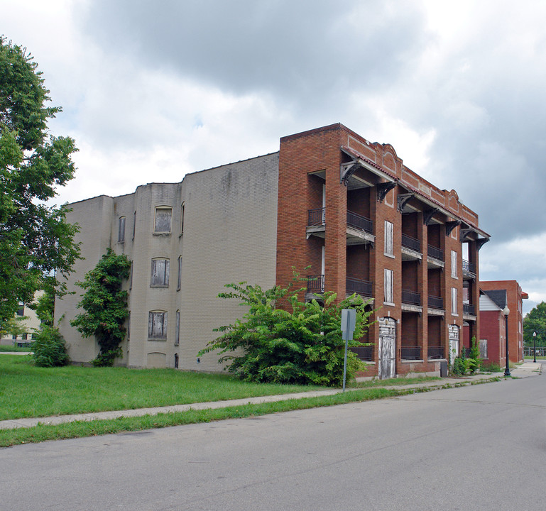 21-23 Shannon St in Dayton, OH - Foto de edificio