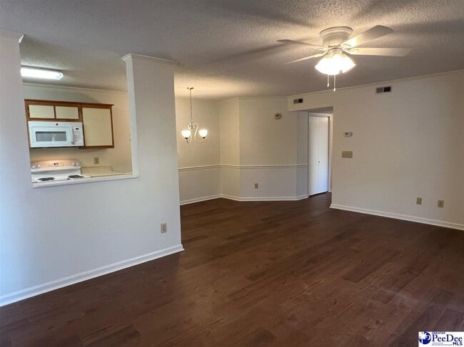 701 Coventry Ln in Florence, SC - Building Photo - Building Photo