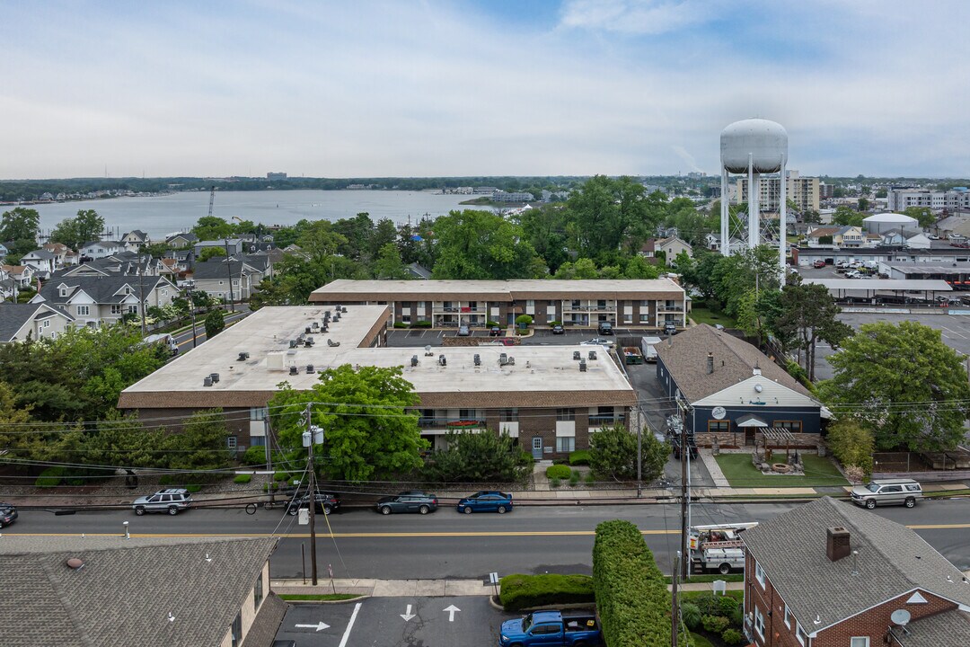 1330 Highway 71 in Belmar, NJ - Building Photo