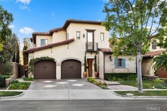 33 Tall Hedge in Irvine, CA - Foto de edificio - Building Photo