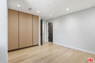 11769 Bellagio Rd in Los Angeles, CA - Building Photo - Building Photo