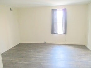 316 Beaver St, Unit 1st Floor in Leetsdale, PA - Building Photo - Building Photo