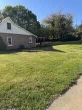 73 Stamey St in Canton, NC - Building Photo - Building Photo