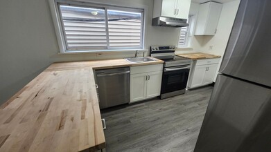 1 Maggiacomo Ln in Pleasant Valley, NY - Building Photo - Building Photo