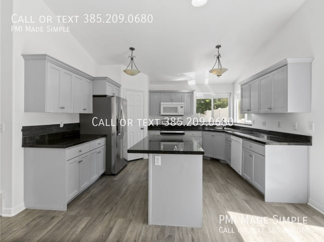 3464 W Plymouth Rock Cv in Lehi, UT - Building Photo - Building Photo