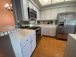 8200 Neely Dr in Austin, TX - Building Photo - Building Photo