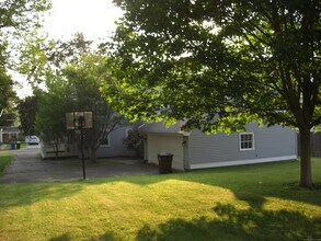 42 Rosedale Rd in West Hartford, CT - Building Photo - Building Photo