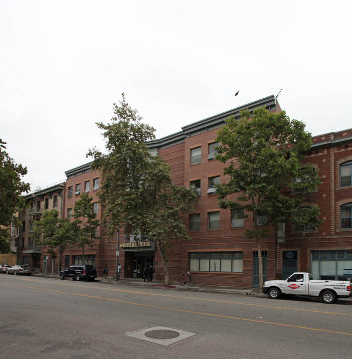 Courtland Hotel Apartments in Los Angeles, CA - Building Photo