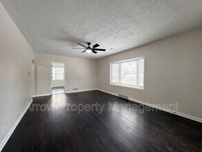 6411 Adams St in Lincoln, NE - Building Photo - Building Photo