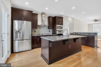 44692 Collingdale Terrace in Ashburn, VA - Building Photo - Building Photo