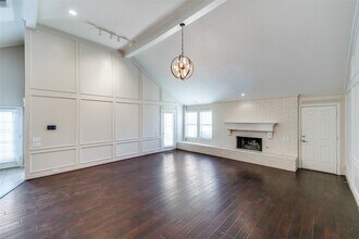 6116 Southern Knoll Dr in Dallas, TX - Building Photo - Building Photo