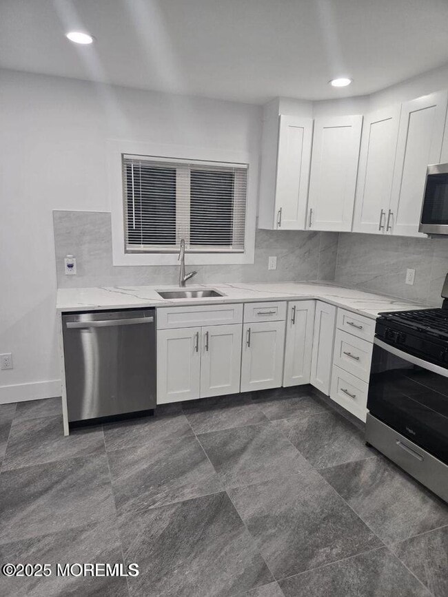 186 Coleman Ave