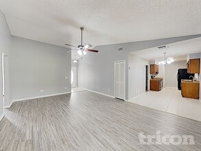 6427 Undine Way in Orlando, FL - Building Photo - Building Photo