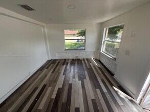 2813 Dewey St in Hollywood, FL - Building Photo - Building Photo