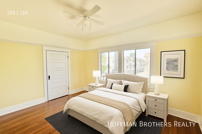 1032 Albany St in Los Angeles, CA - Building Photo - Building Photo