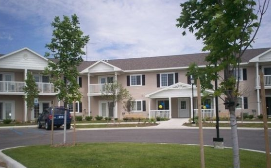 Sunrise Village Senior Apartments in Sandusky, MI - Building Photo