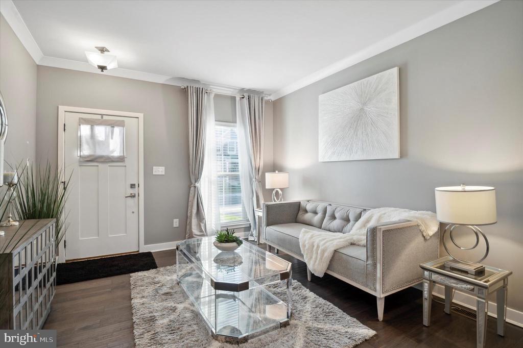 1215 Benjamin Dr in Kennett Square, PA - Building Photo