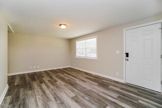 357 Amesbury Dr in Columbus, OH - Building Photo - Building Photo