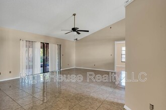 5697 Grand Canyon Dr in Orlando, FL - Building Photo - Building Photo