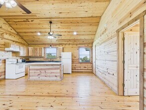 105 Hill Country Cabin Ln in Harper, TX - Building Photo - Building Photo