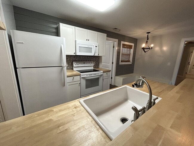 121 Walker St in Clemson, SC - Building Photo - Building Photo