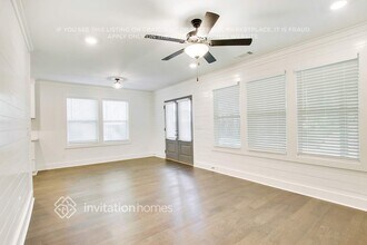 854 Dodge St S E in Smyrna, GA - Foto de edificio - Building Photo