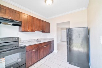 700 NW 14th Terrace in Fort Lauderdale, FL - Building Photo - Building Photo