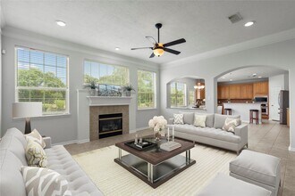3111 E Cedar Hollow Dr in Pearland, TX - Building Photo - Building Photo