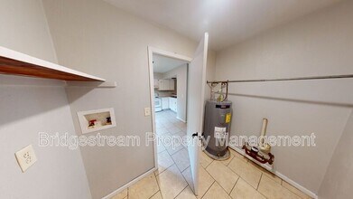 237 Gilbert Ave in Fairborn, OH - Building Photo - Building Photo