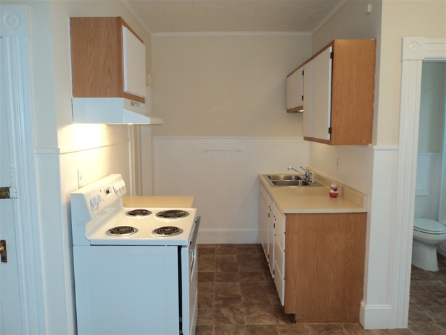 97 Bridge St-Unit -#3 in Manchester, NH - Building Photo - Building Photo