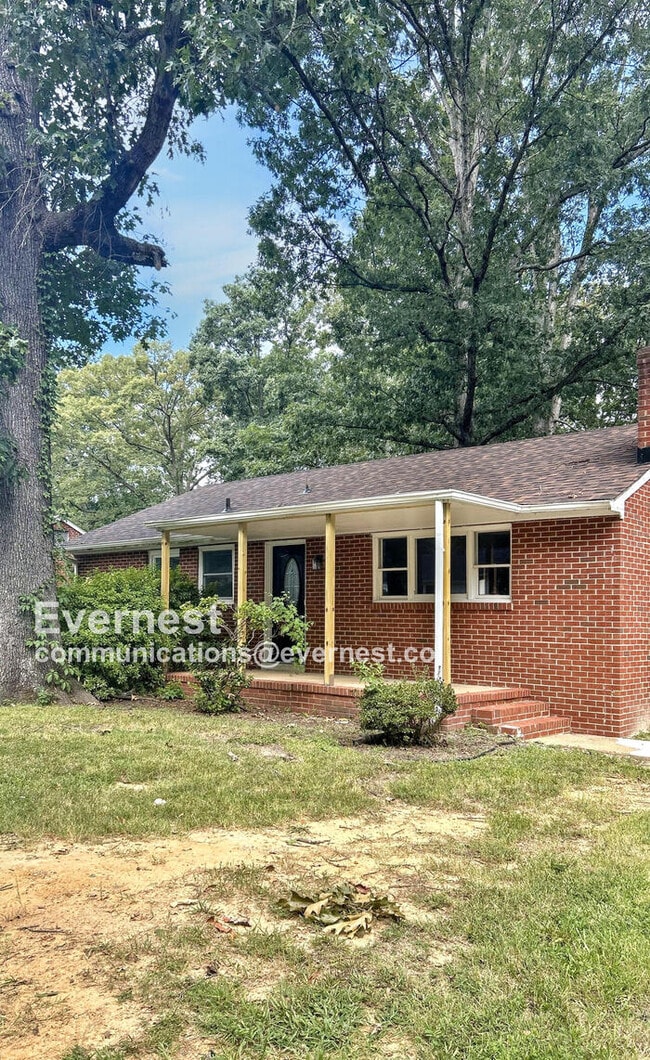 property at 1112 Clauson Rd