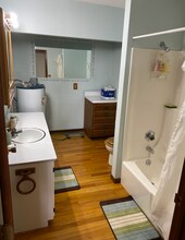 5175 50th Ave in Alta, IA - Foto de edificio - Building Photo