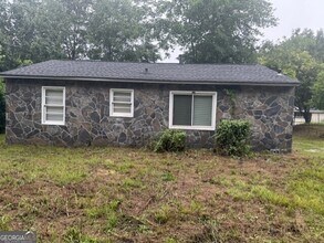 5770 Satterfield Dr in Macon, GA - Foto de edificio - Building Photo