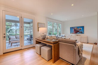 8 Heath Dr, Unit SI ID1495735P in Hilton Head Island, SC - Building Photo - Building Photo