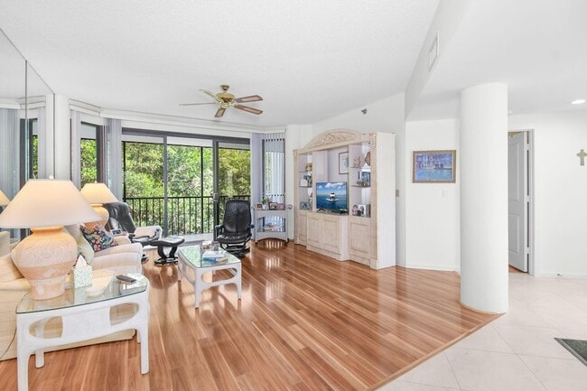 property at 221 NE Plantation Rd