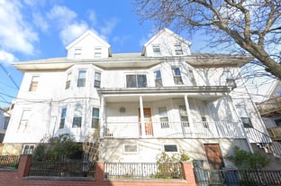 55 Richdale Ave, Unit 2 in Somerville, MA - Building Photo