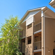 Cedar Oaks in Charlotte, NC - Foto de edificio - Building Photo