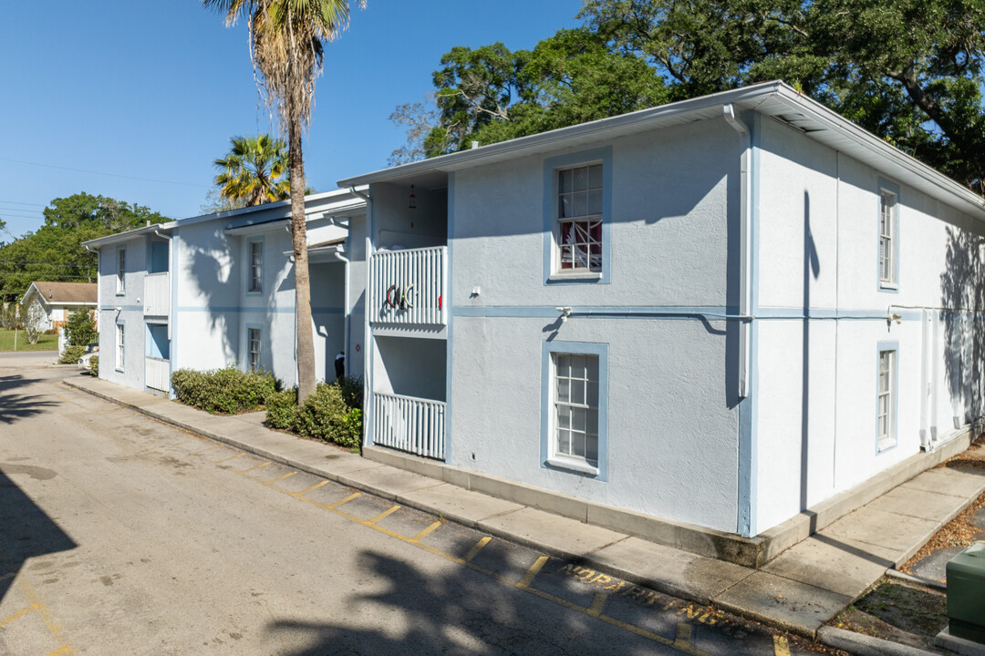 Columbia Park Apartments in Tampa, FL - Foto de edificio