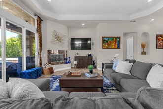 39 Calleda Norte in Rancho Mirage, CA - Building Photo - Building Photo