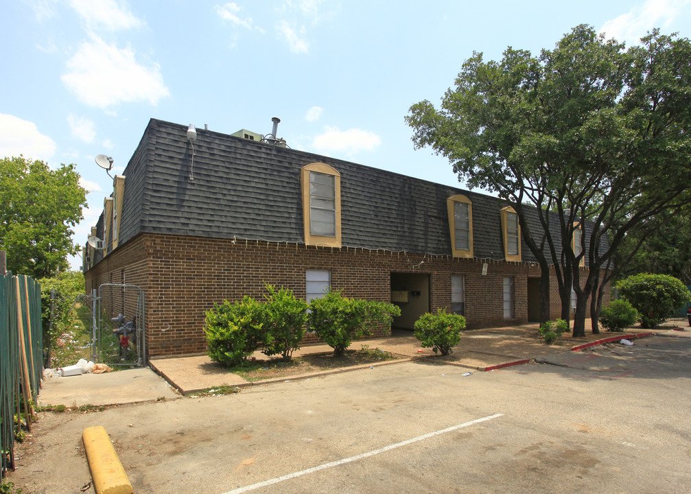 Meadow Breeze in Austin, TX - Foto de edificio