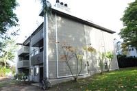 619 9th Ave S in Kirkland, WA - Foto de edificio - Building Photo