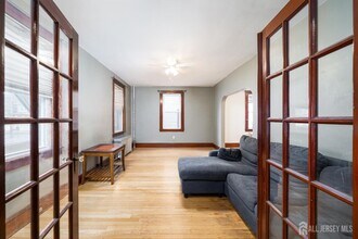 351 Somerset St in New Brunswick, NJ - Building Photo - Building Photo