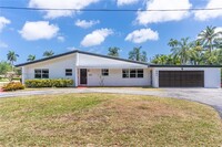 201 Calle Grande Dr in Hollywood, FL - Building Photo - Building Photo