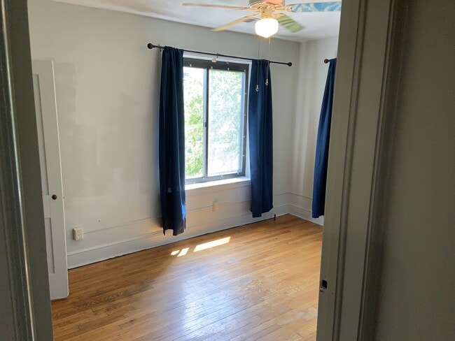 301 Chesapeake Ave in Charleston, WV - Building Photo - Building Photo