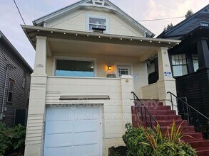 634 SW Grant St. in Portland, OR - Building Photo - Building Photo