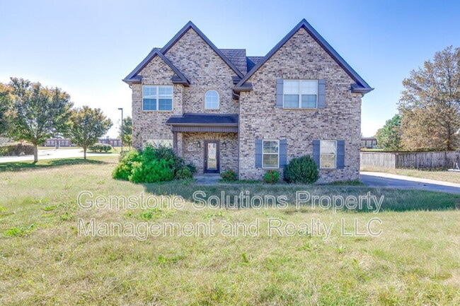property at 1634 Earl Ct